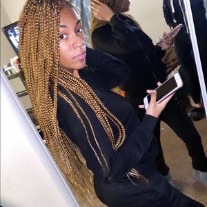 Meet your Posher, Monae